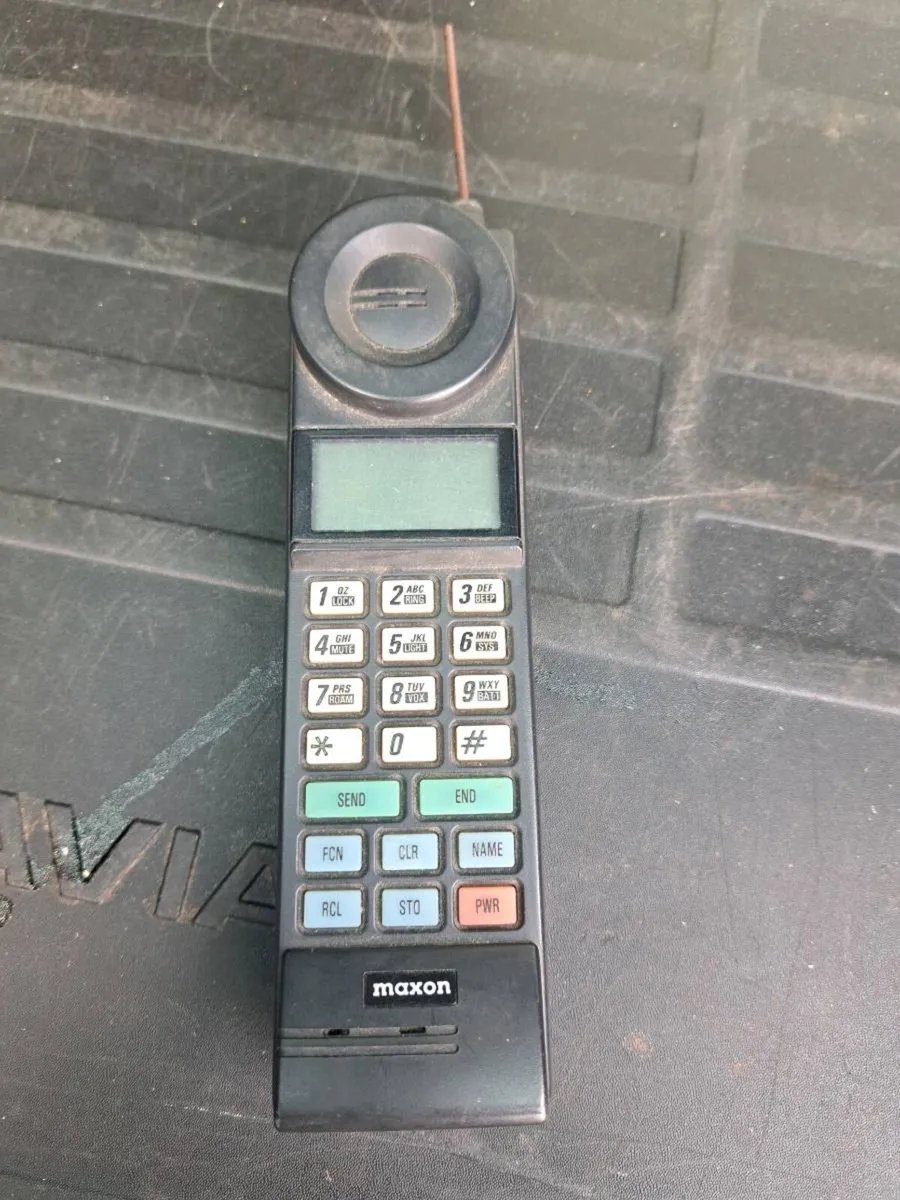 Old original  mobile phone - Image 1