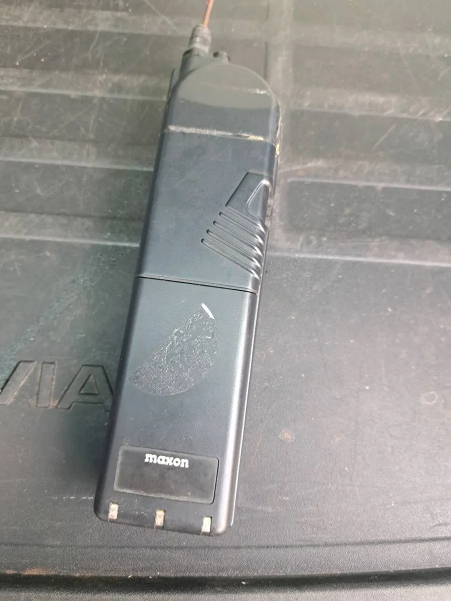 Old original  mobile phone - Image 3