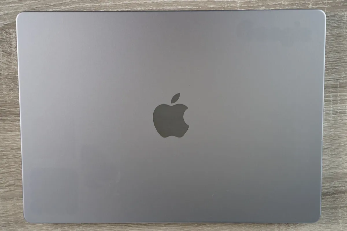 Macbook Pro 14" 2021 M1 Pro | 16GB Ram | 512GB - Image 4