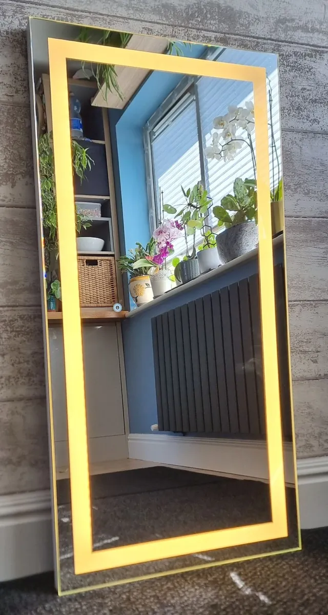 LED Bathroom Mirror Made in EU Dual LED White - Image 4