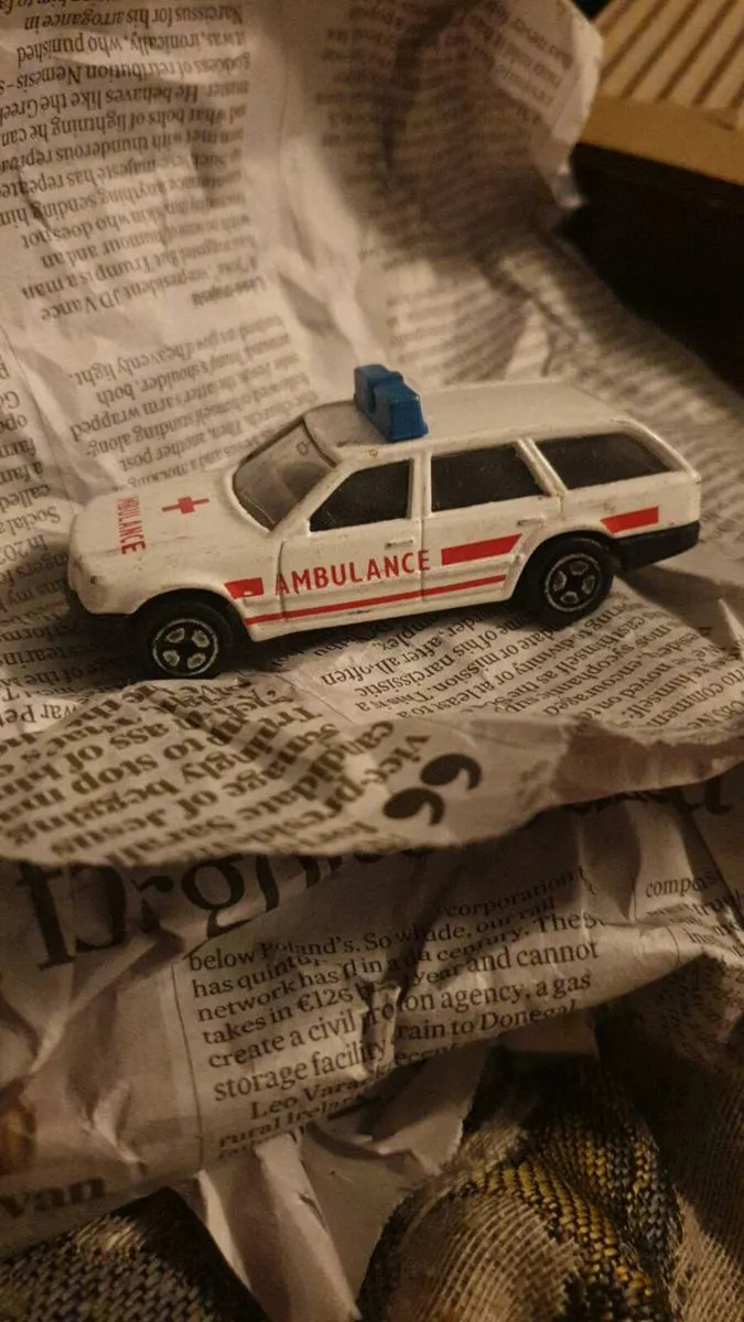 RARE MERCEDES 300 TD DIE.CAST MODEL - Image 1