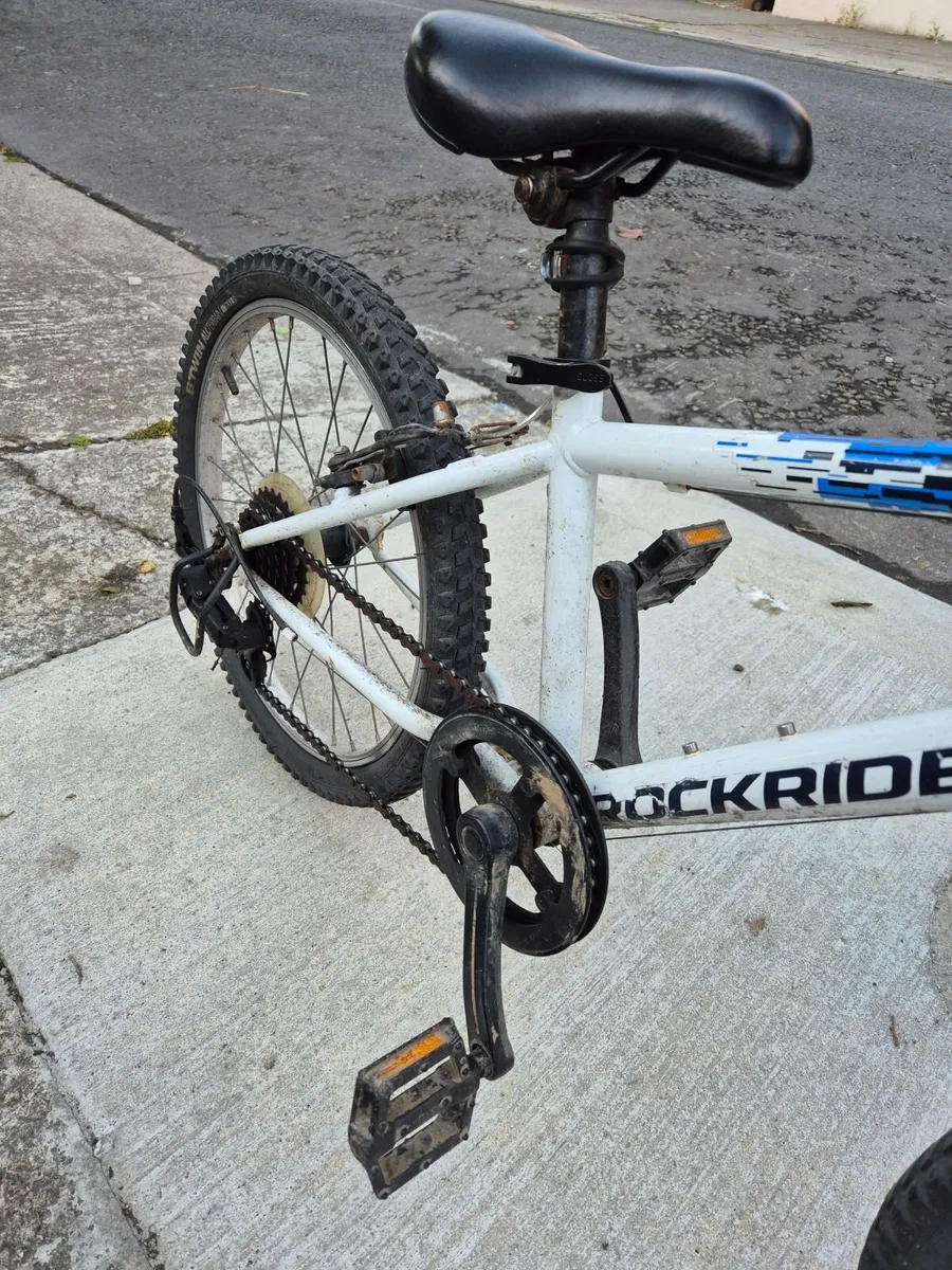 Boys bike - Image 3