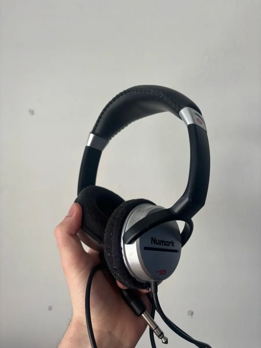 Pioneer DDJ FLX-4, Speakers & Headphone Starter Kit - Image 3