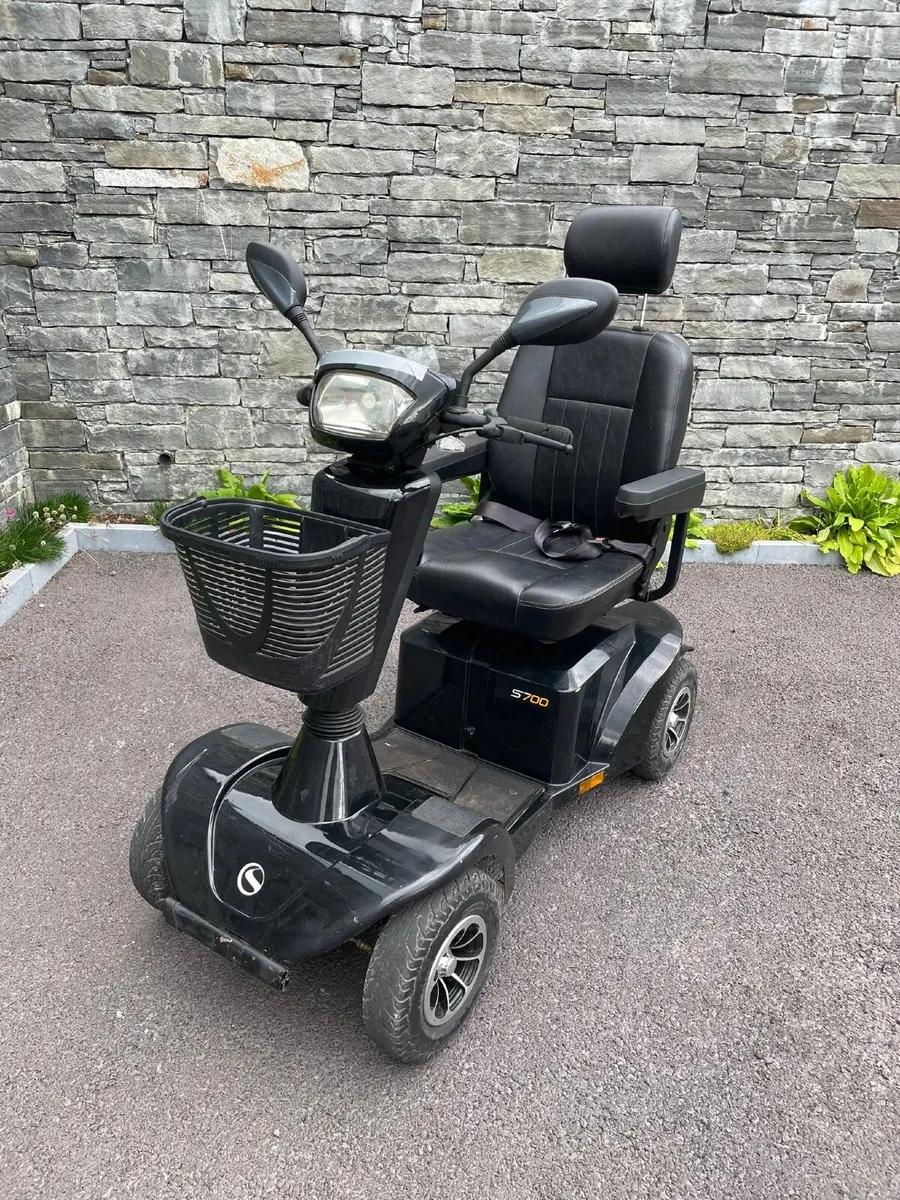 Mobility scooter - Image 1