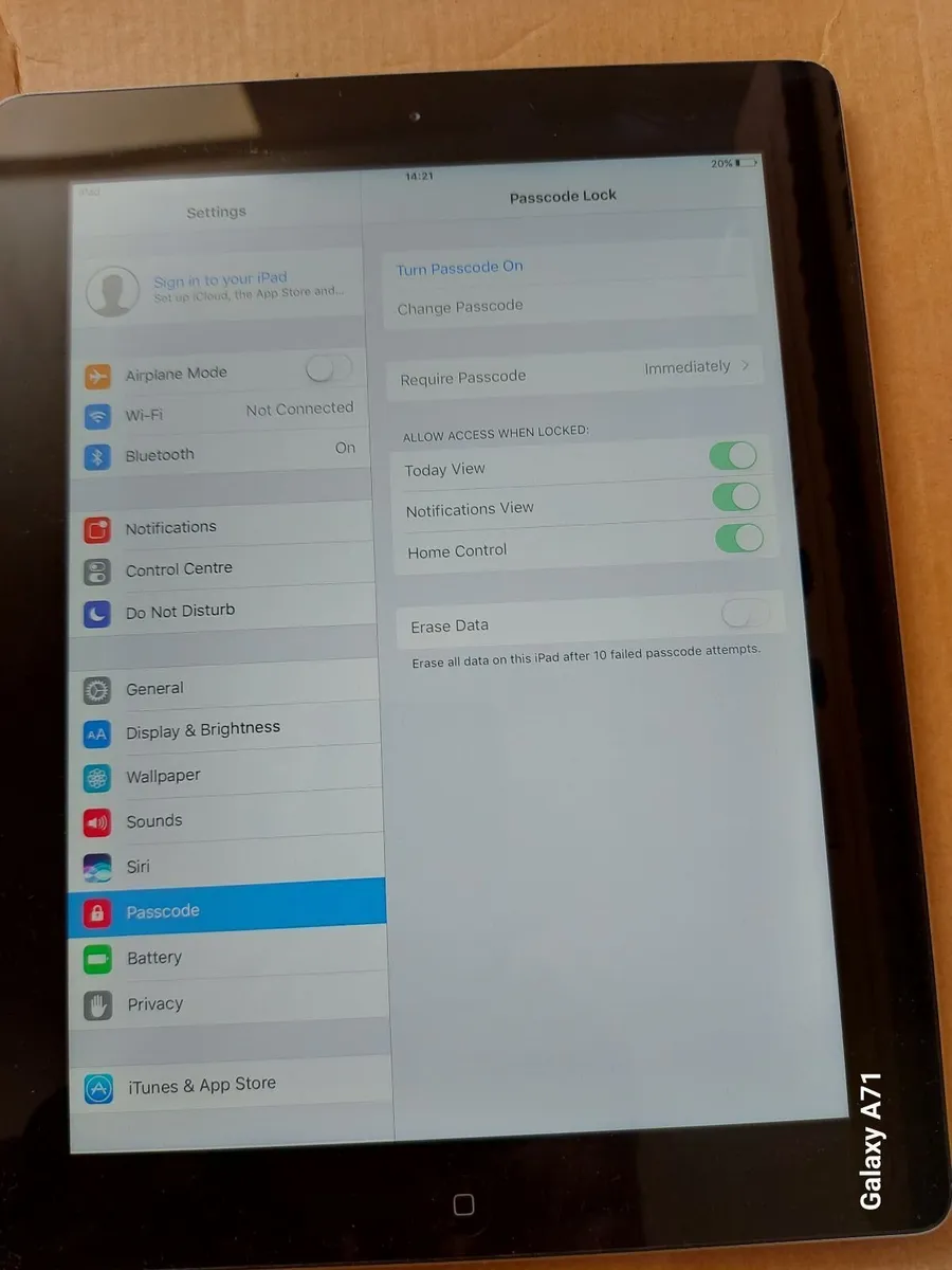 Apple Ipad 4th Generation, 16GB, and Preloaded wit - Image 3