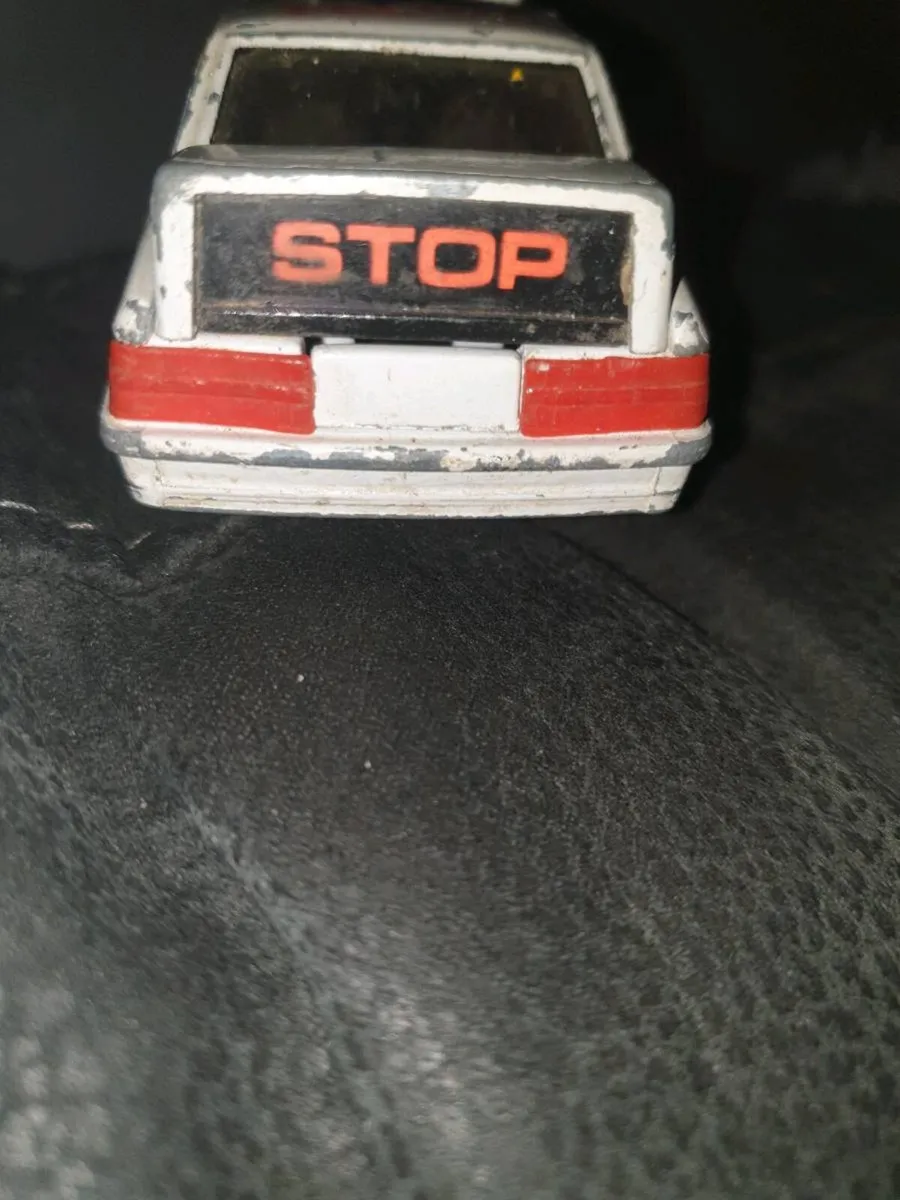RARE MATCHBOX BMW 5 SERIES POLICE MODEL 1988 - Image 3