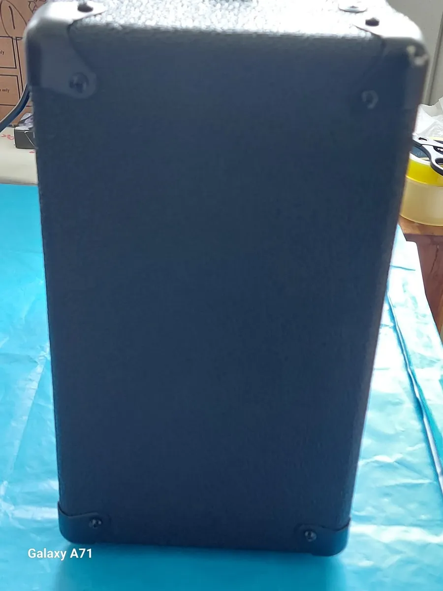 Harley Benton HB-20B Bass Amplifier, in excellent - Image 4