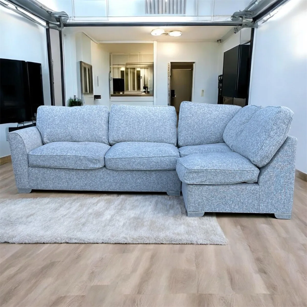 Corner sofa - Image 1