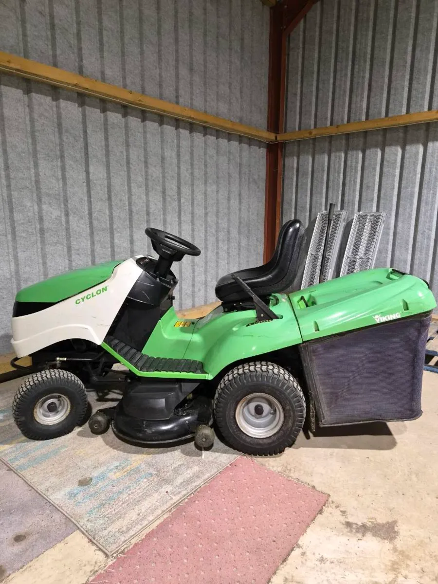 Viking Ride On Lawnmower - Image 3