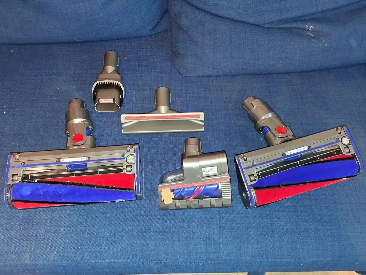 Dyson hoover vacuum cleaner accessories V8