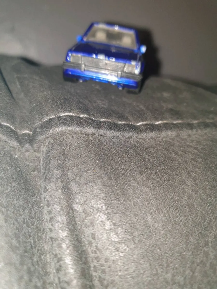 RARE MATCHBOX FORD ESCORT XR3 CABRIOLET - Image 4