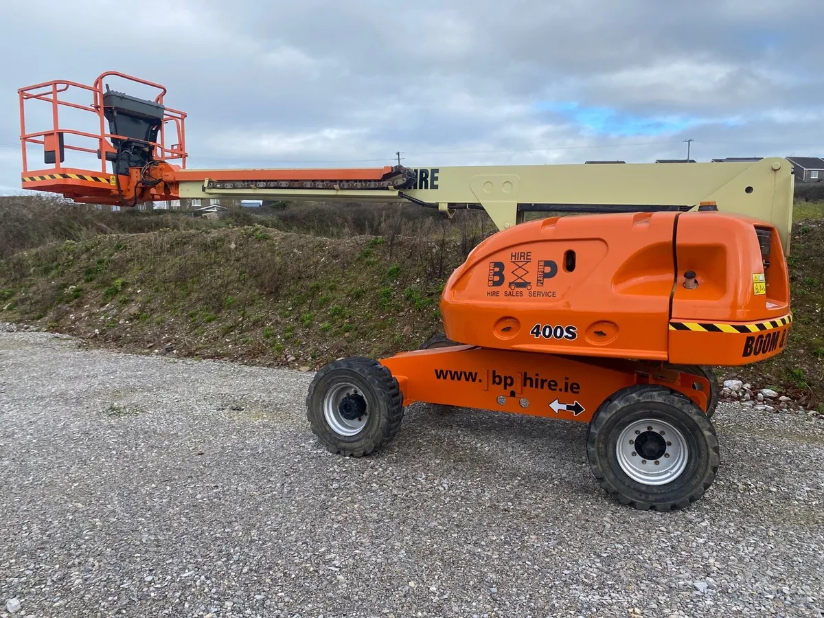 JLG BOOM LIFT - Image 1