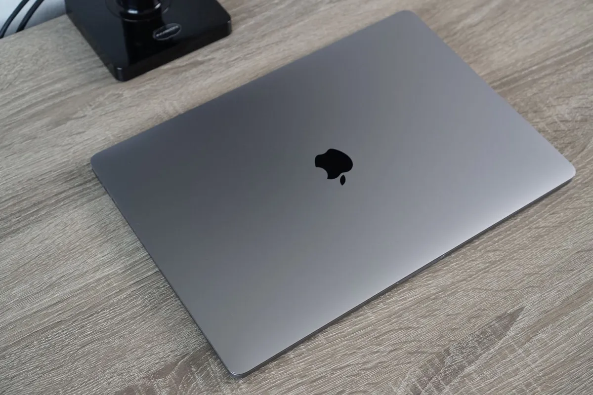 MacBook Pro 16" 2019 i9 2.3GHz | 32GB | 1TB | 4GB - Image 4