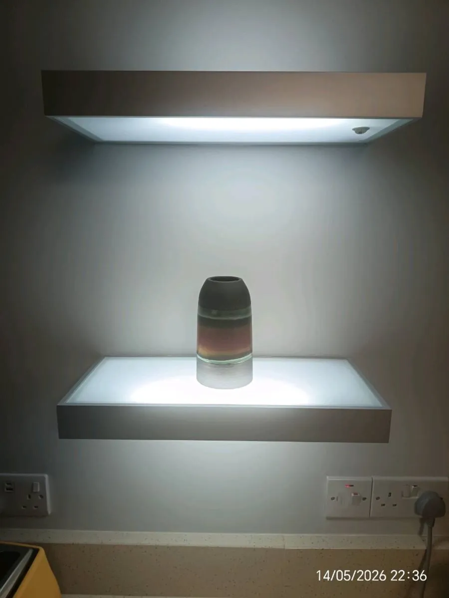Floating lighted shelves - Image 1