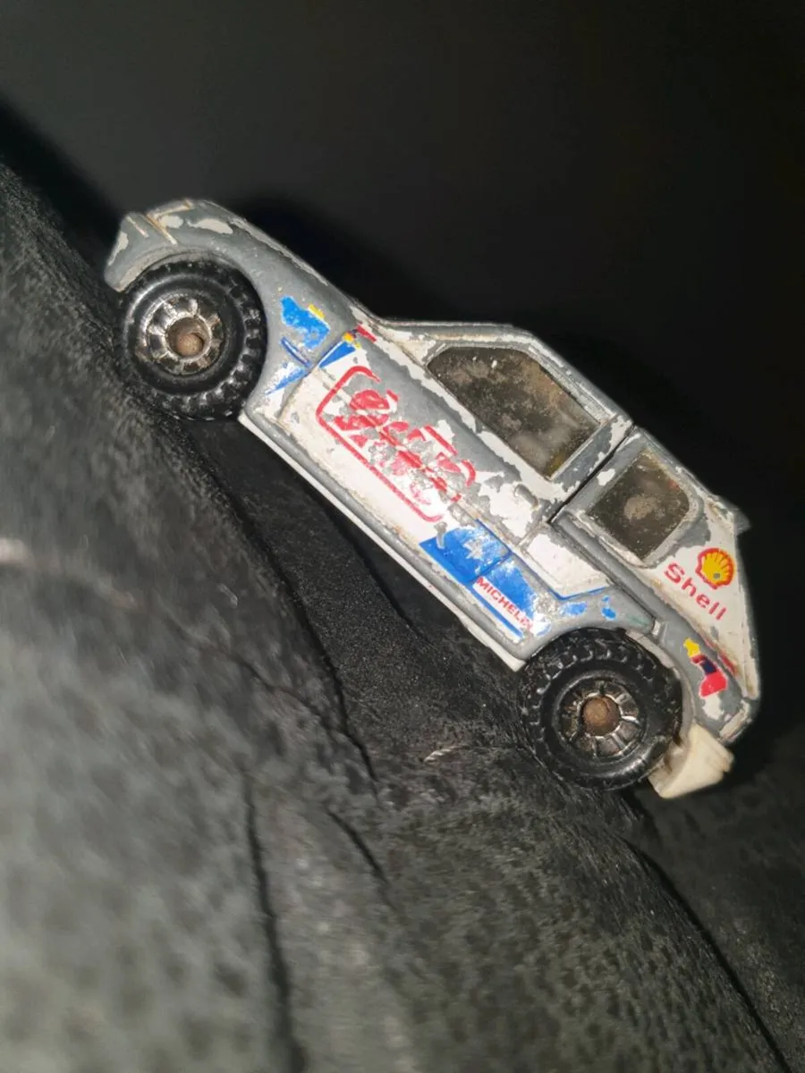 RARE 1984 MATCHBOX PEUGEOT 205 16 RALLY DIE.CAST - Image 1