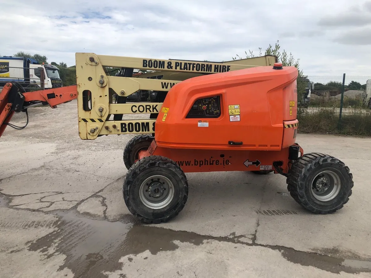 JLG BOOM LIFT - Image 2