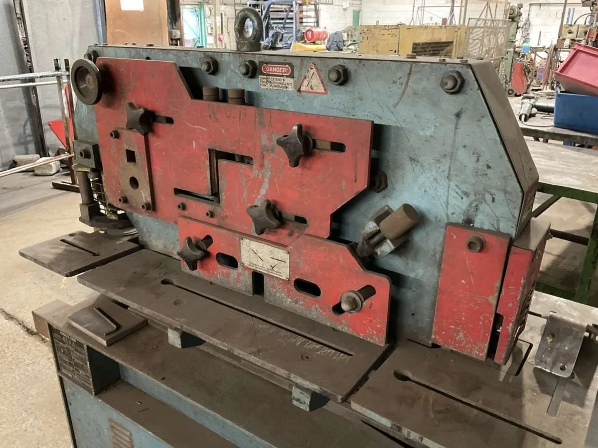 KINGSLAND IRON WORKER - Image 3