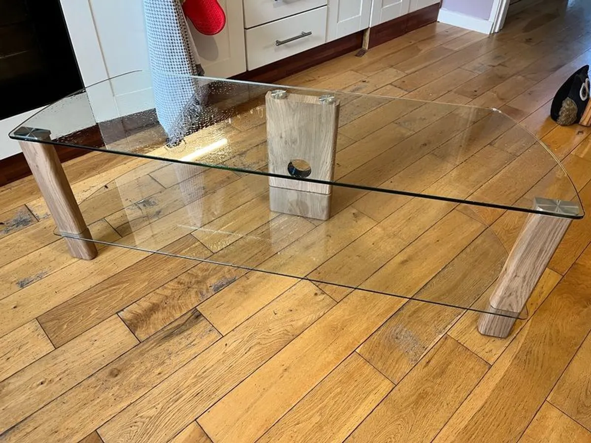 Tv Glass stand, immaculate condition. - Image 3