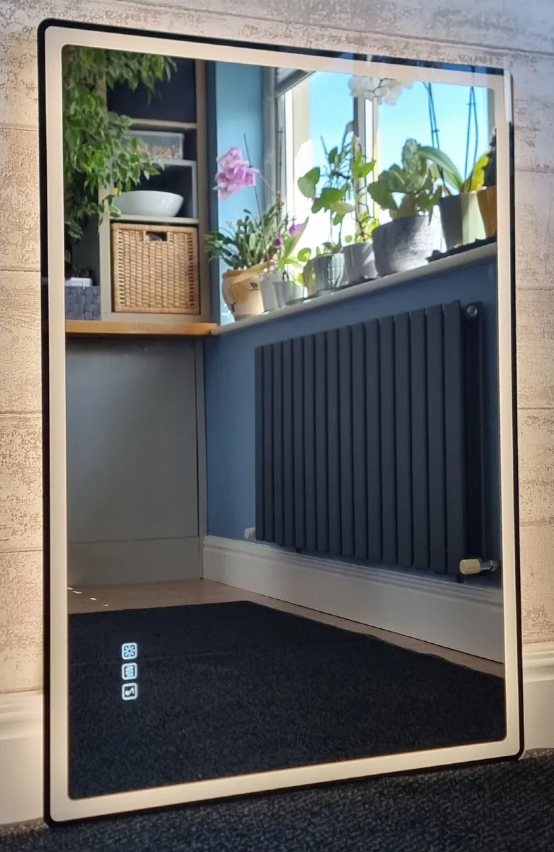 LED Bathroom Mirror 70x100cm Bluetooth Fog Free - Image 4
