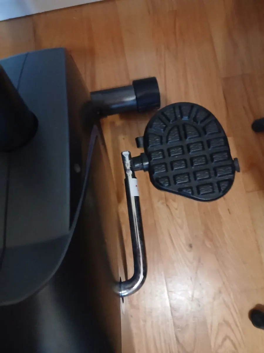 EXERCISE BIKE - Image 3