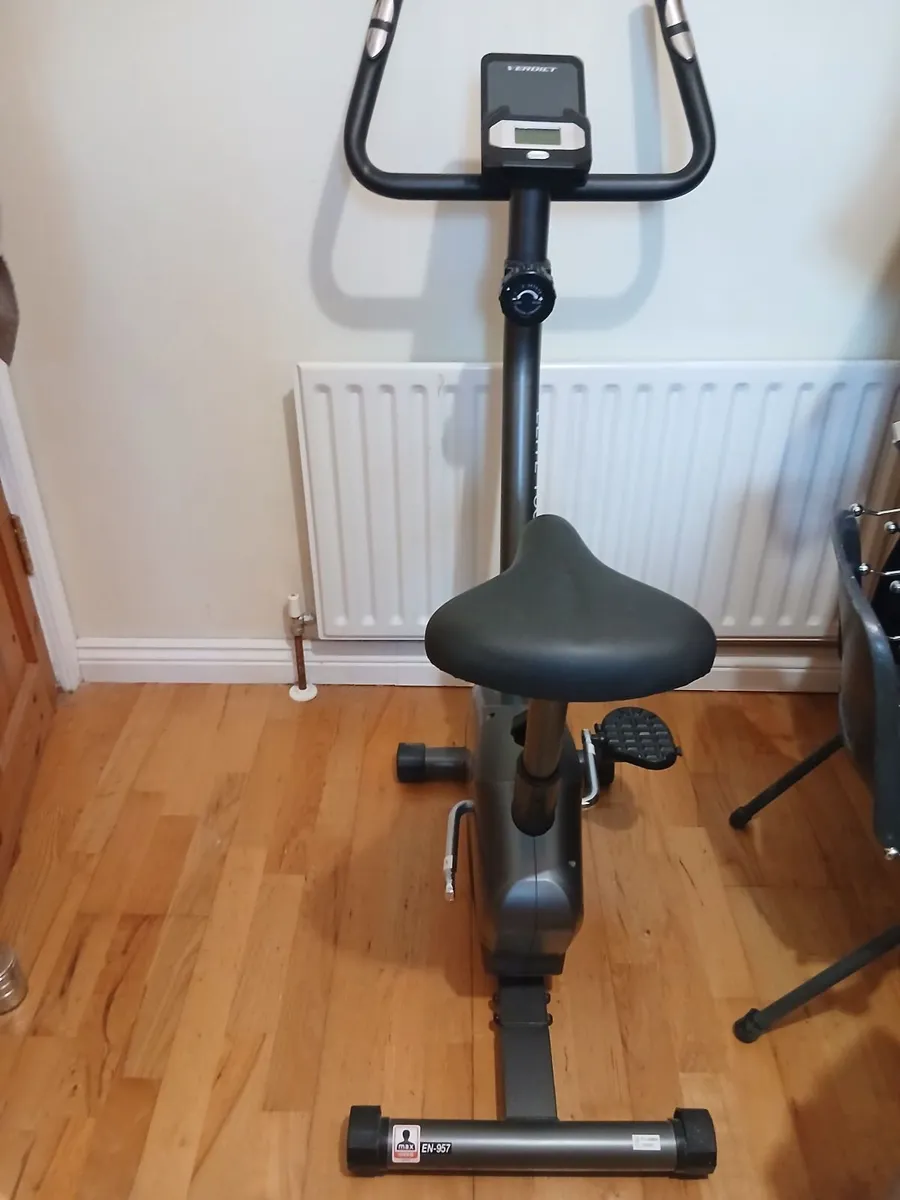 EXERCISE BIKE - Image 4