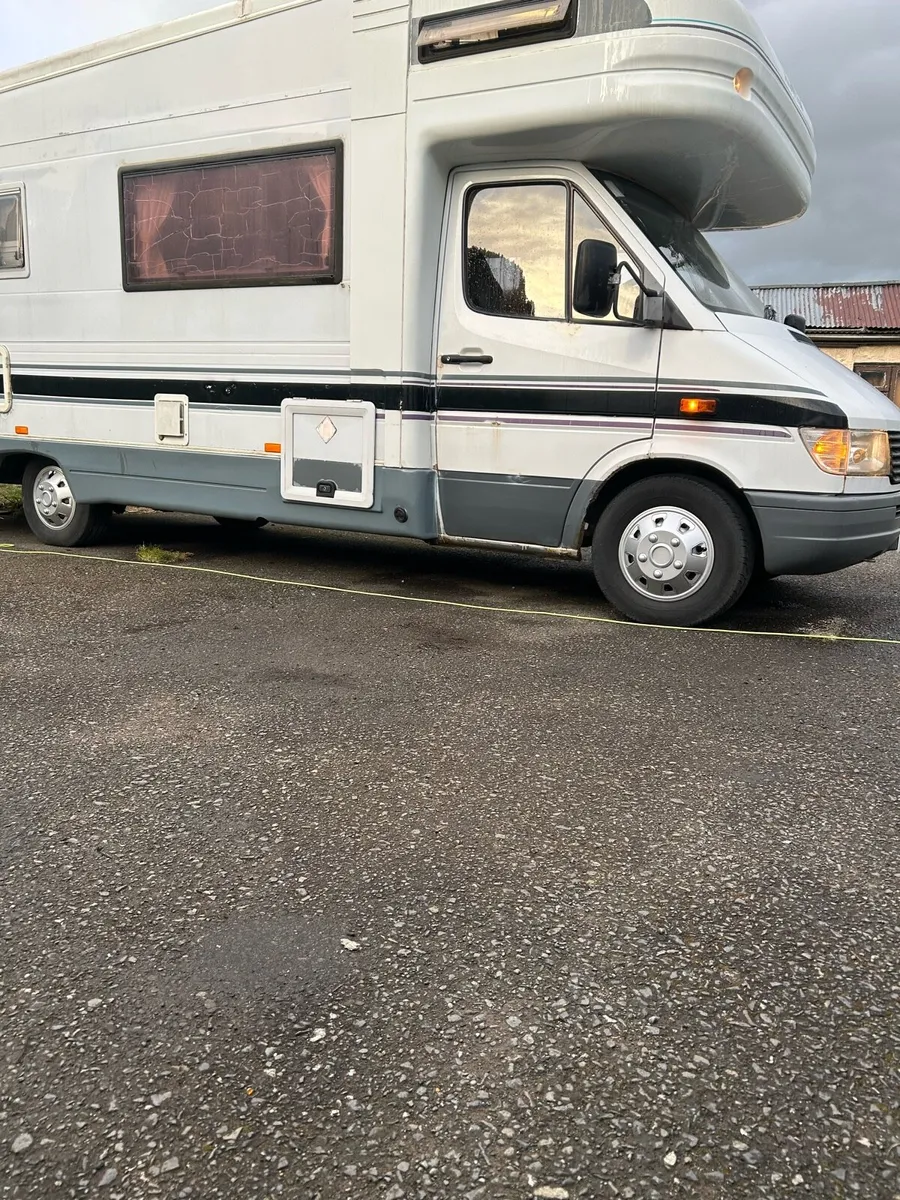 Motorhome - Image 3