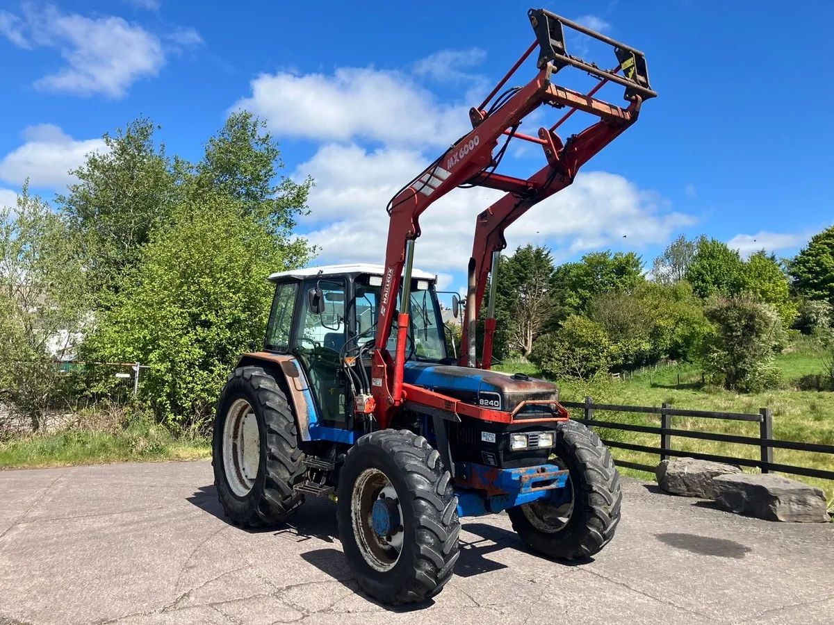 Ford 8240 - Image 2