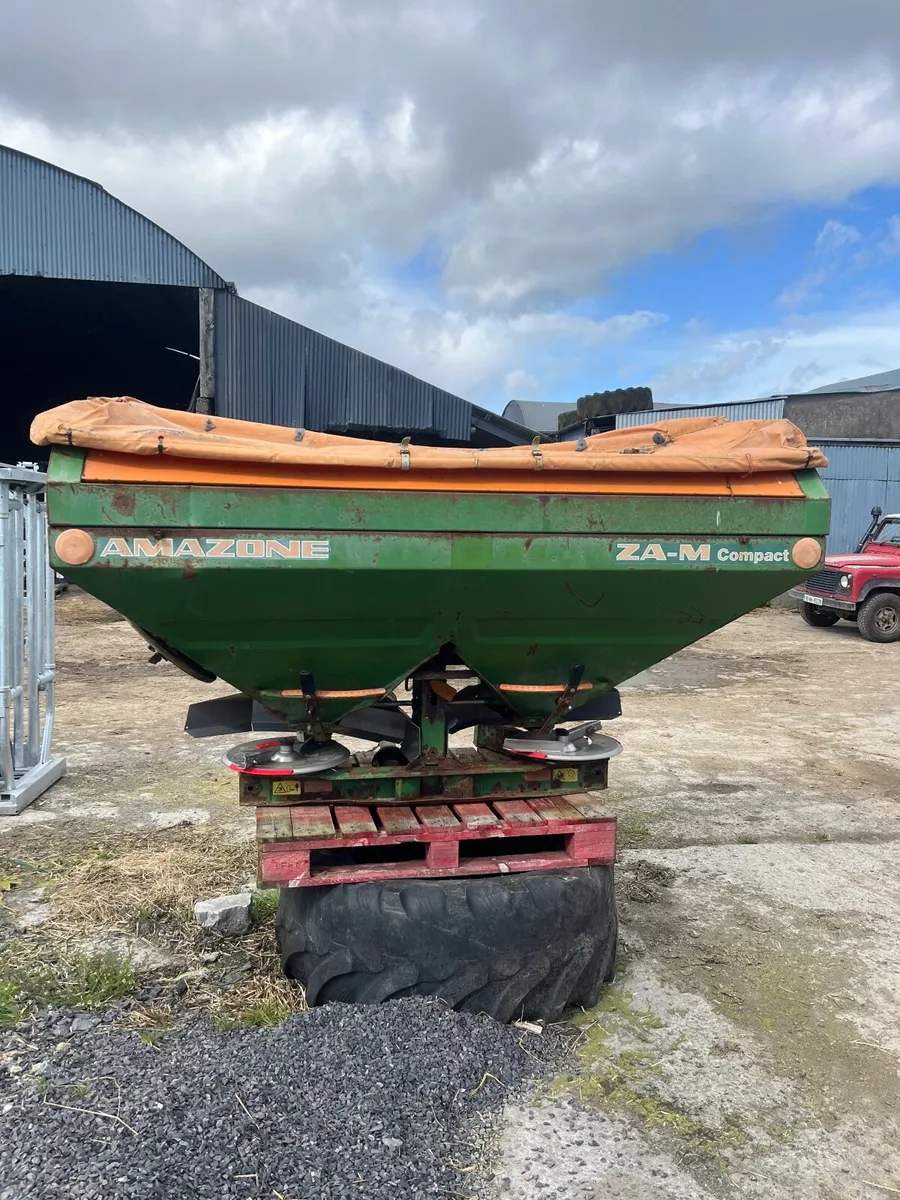 Fertiliser spreader - Image 4