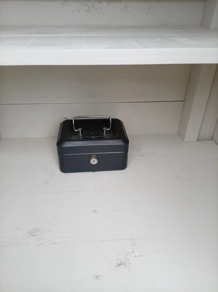 Honesty box  🐓 🥚🍞  🥦🥕🌽 - Image 2