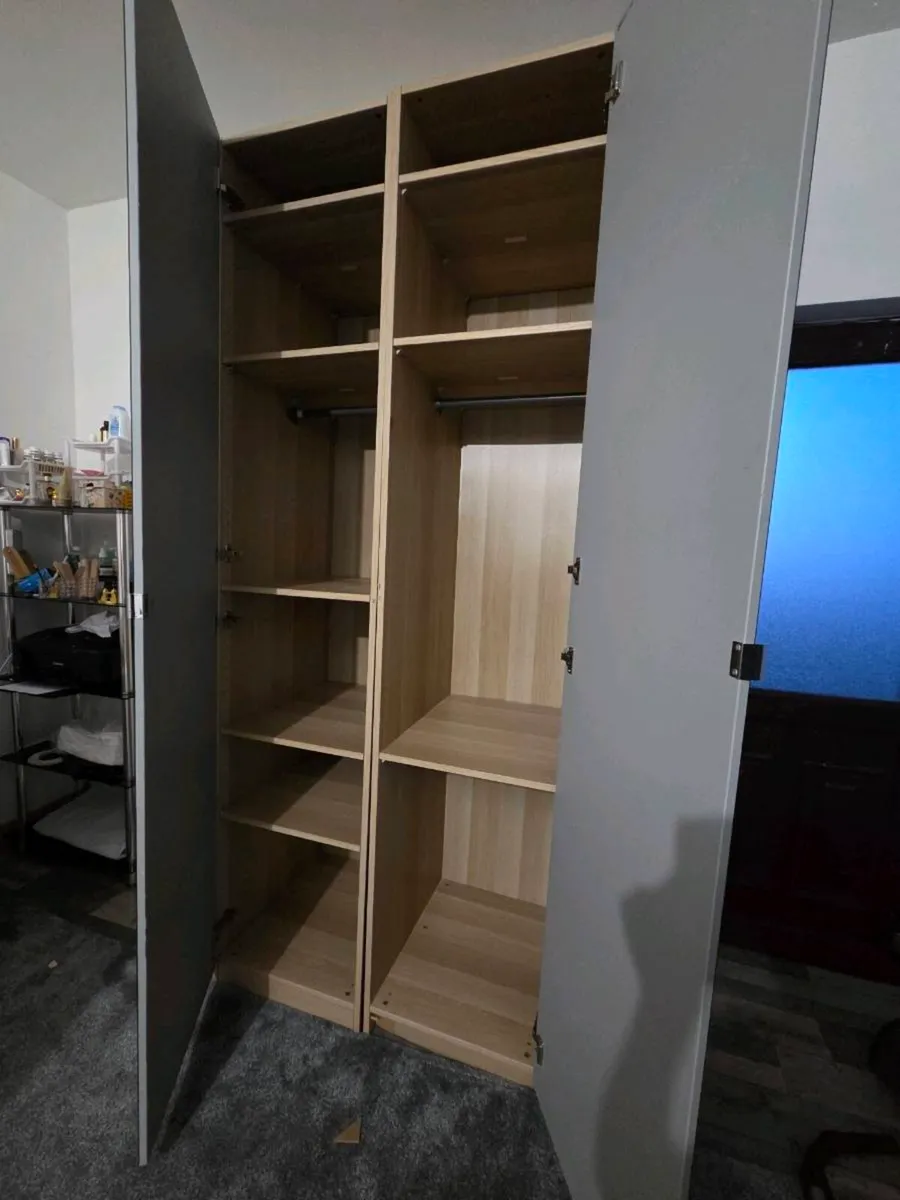 Wardrobe - Image 3