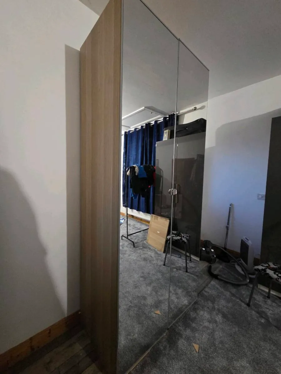 Wardrobe - Image 2