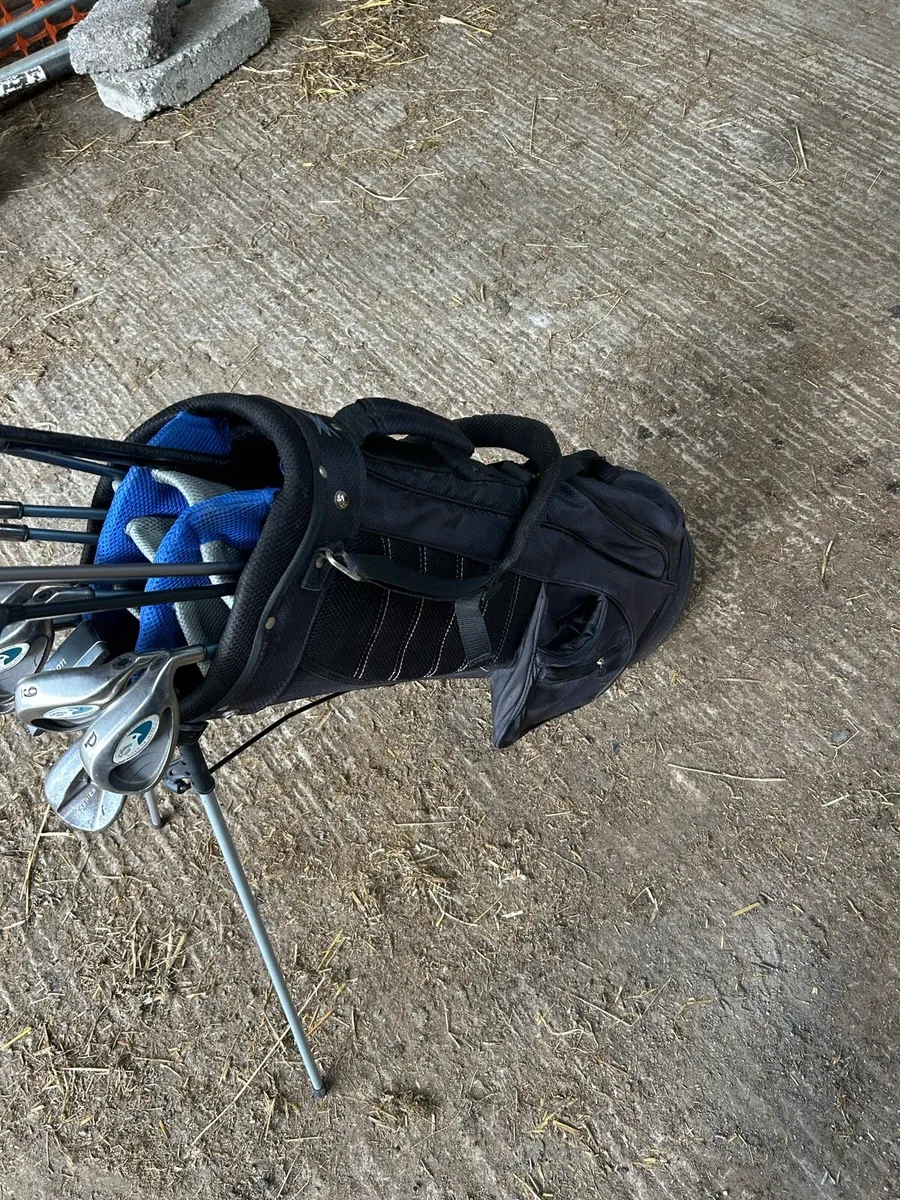 Golf clubs and bag - Image 3