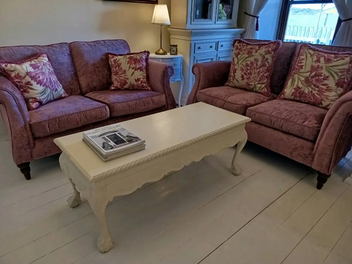 Velvet sofas - Image 2