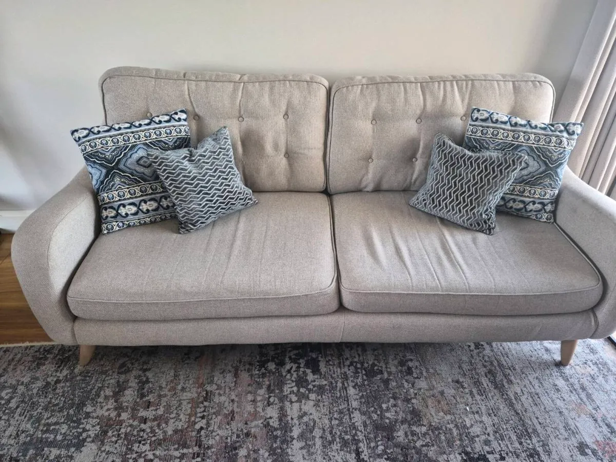 2 Seater and 3 seater sofa - Image 4