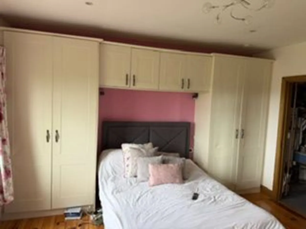 Built In Wardrobes For Sale - Image 3