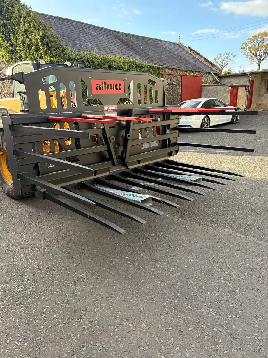 Albutt 14’ Folding Buckrake - Image 1