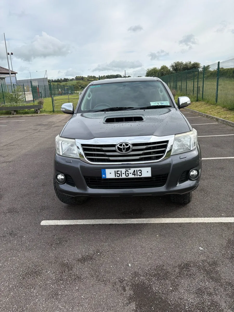 Toyota Hilux - Image 2