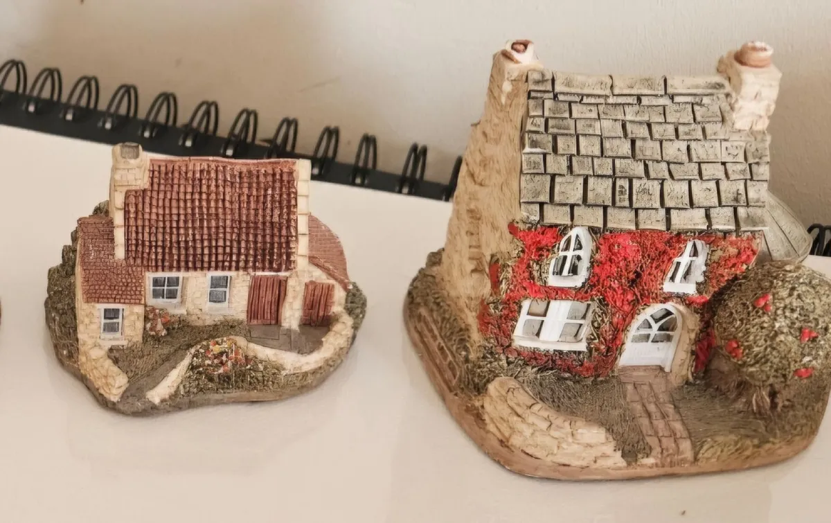 4 Lillipot Lane Cottages - Image 2