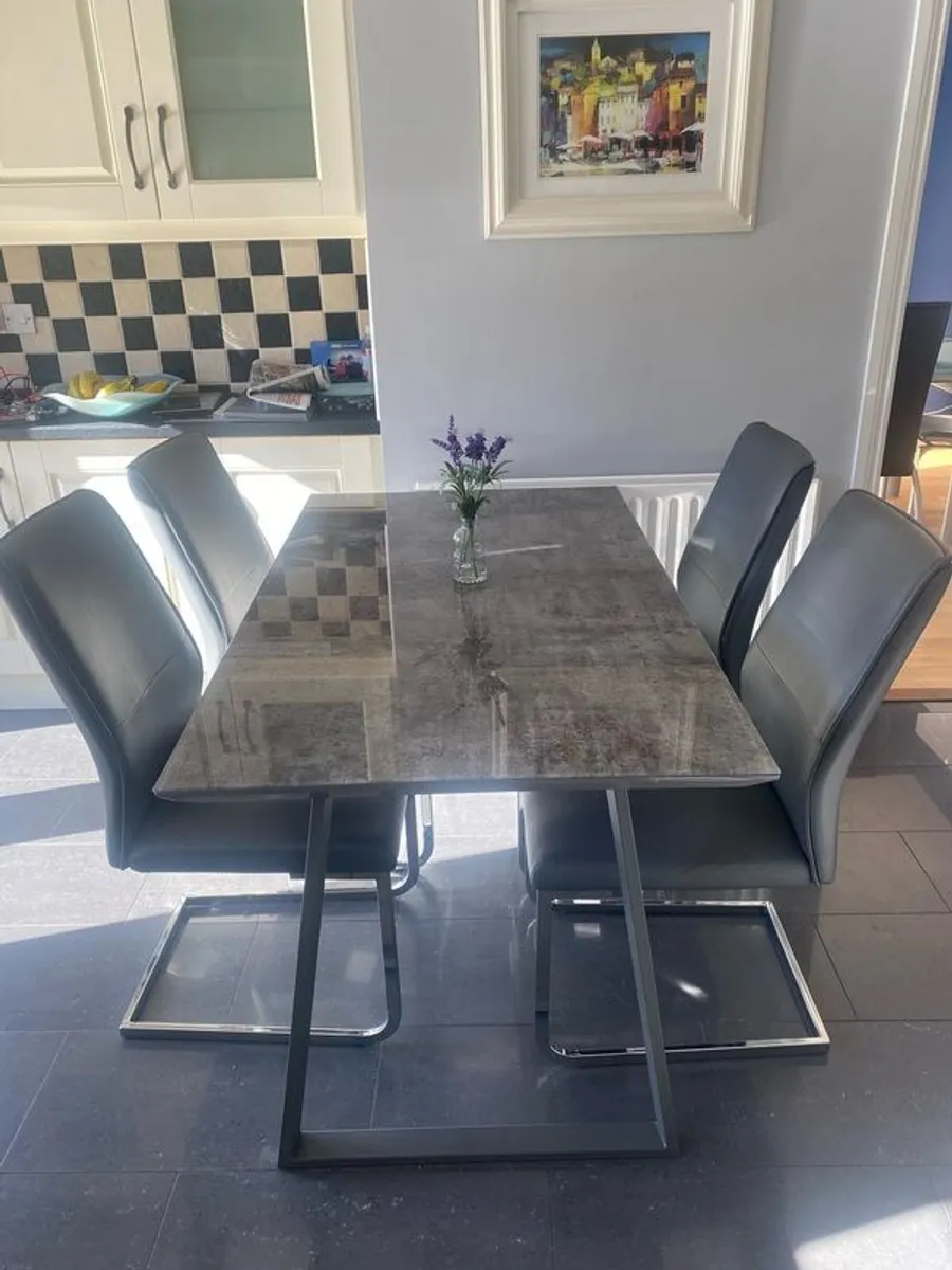 Modern Kitchen Table & 4 Grey Leather Chairs - Image 3