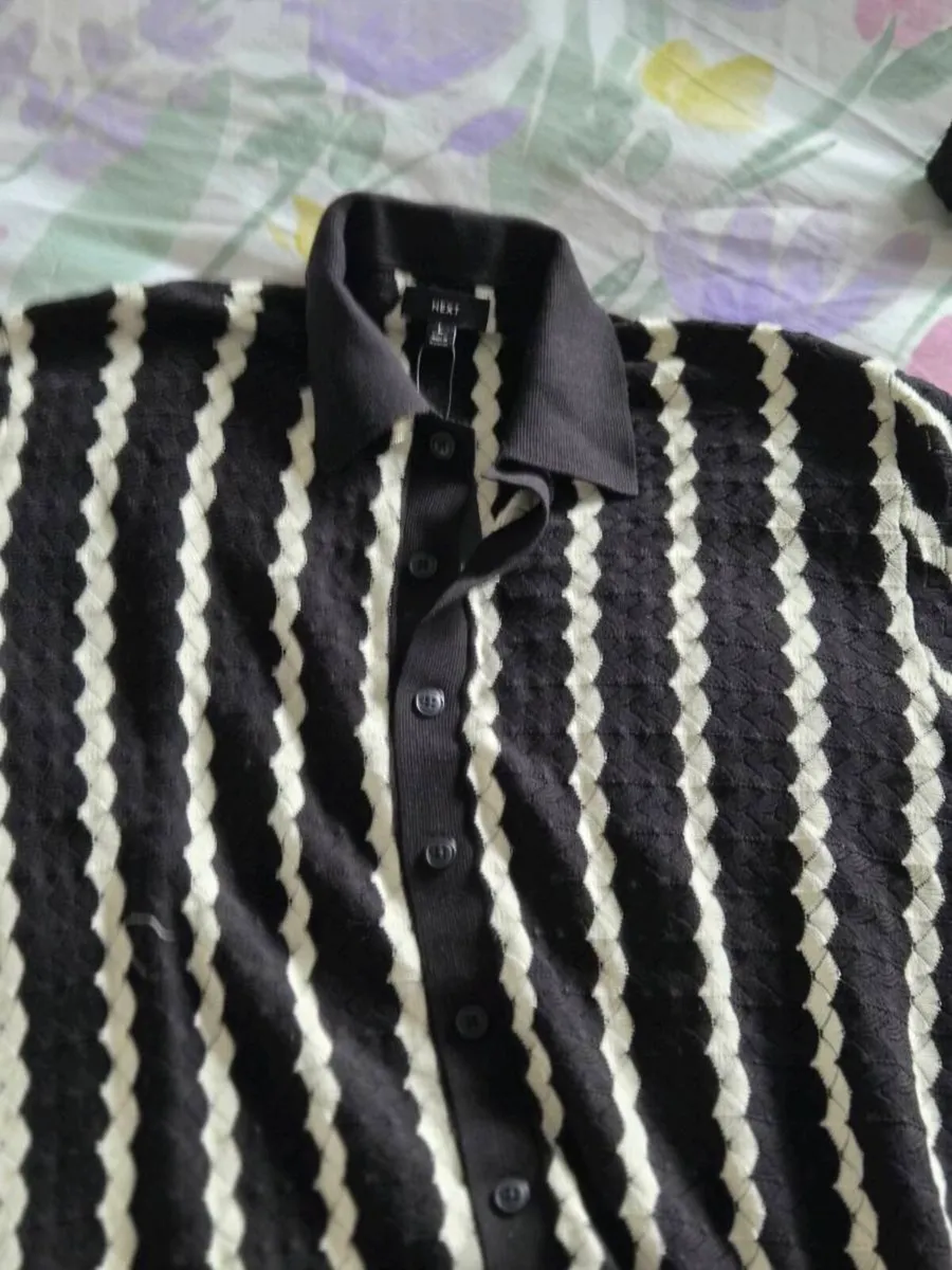 Mens top - Image 3