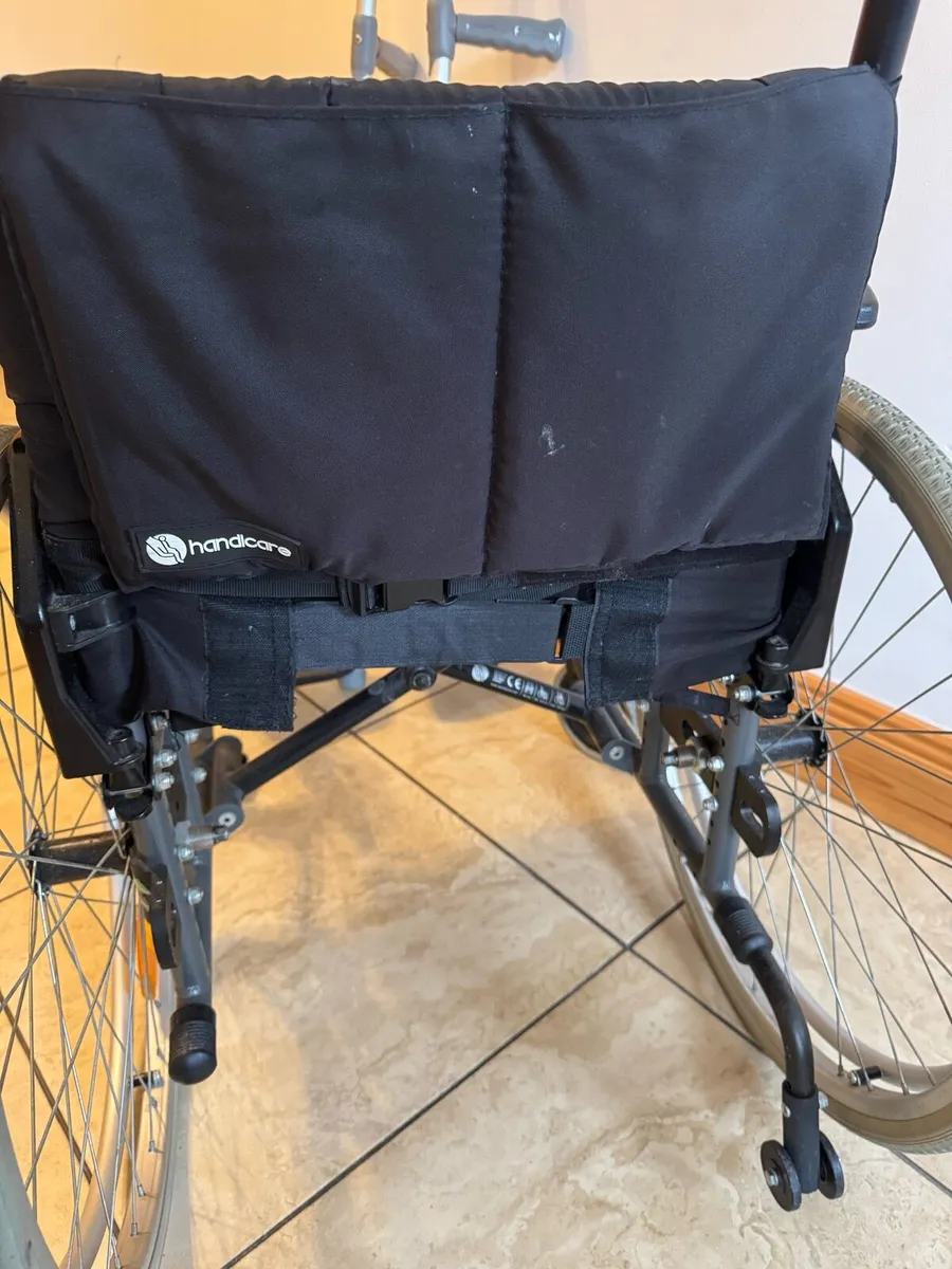 wheelchair and crutches - Image 4