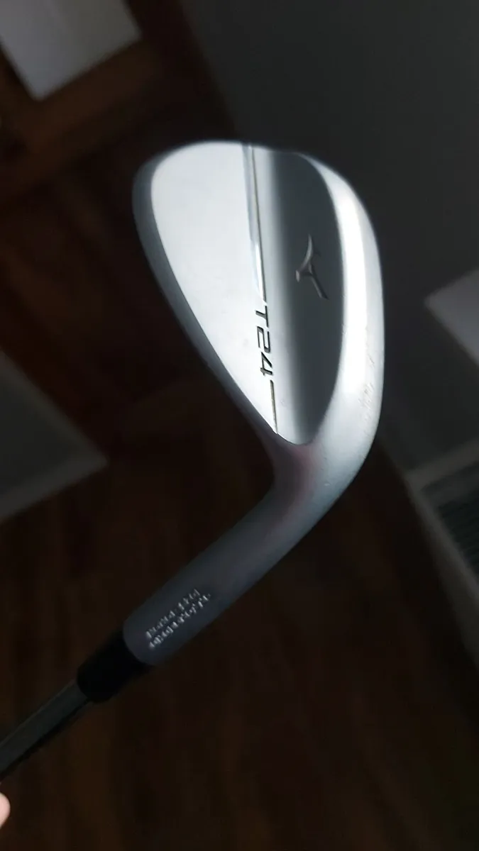 Mizuno wedge - Image 1