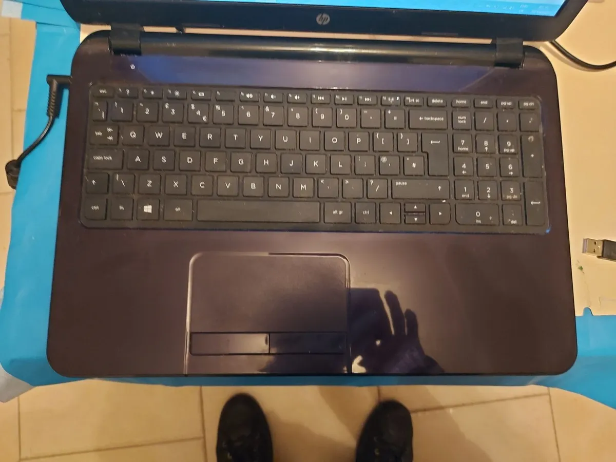 HP 15.6 inch Laptop, AMD A8-6410 APU 8GB Ram, 1 TB - Image 2