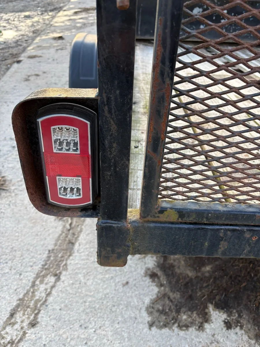 Trailers - Image 1