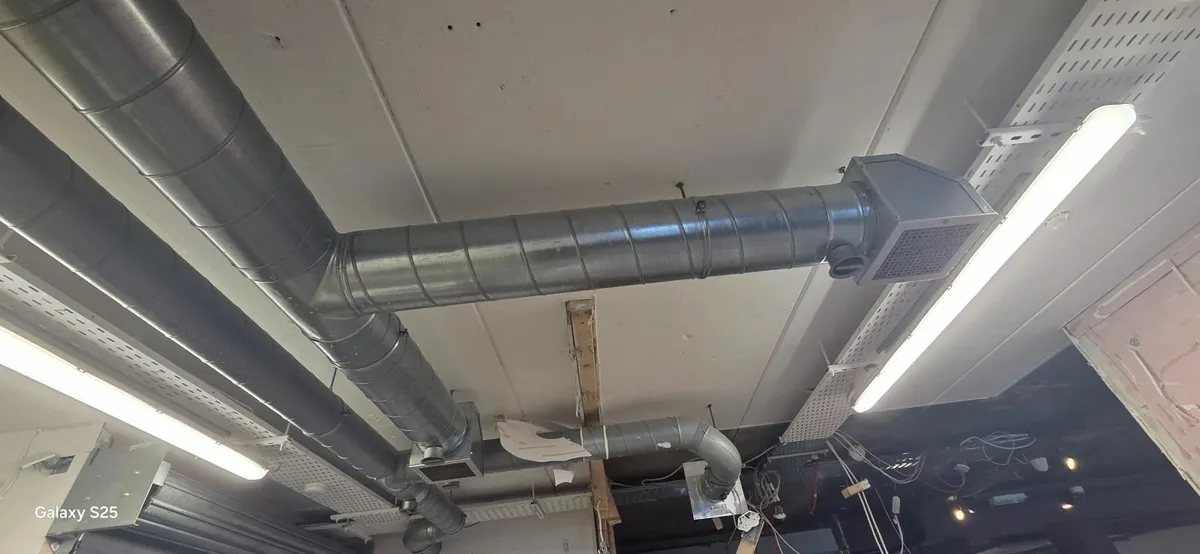 commercial HVAC / ventilation system — mainly: gal - Image 1