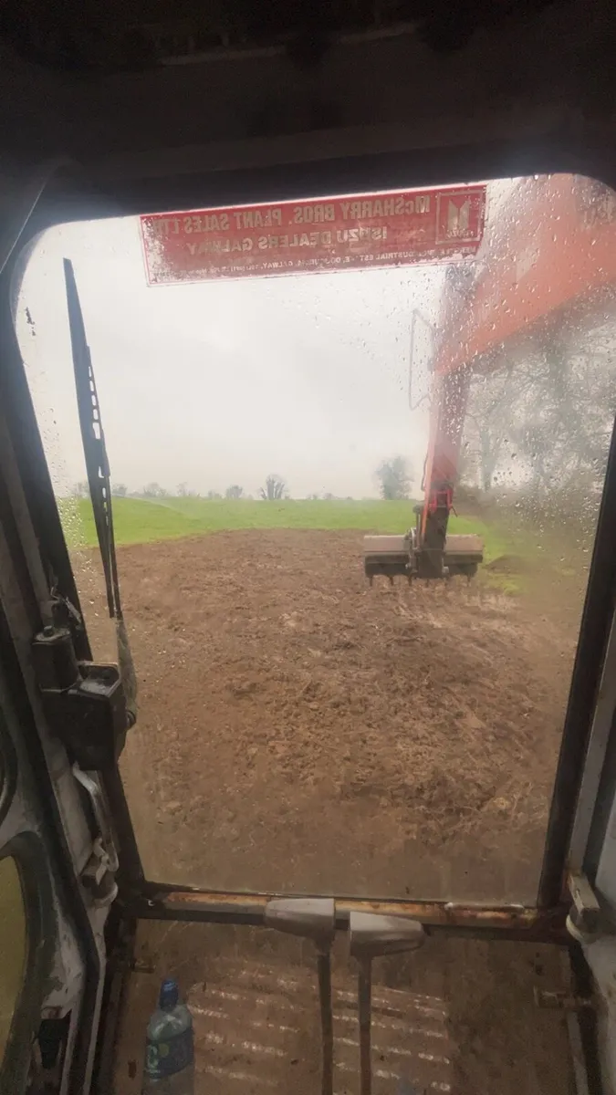 Digger hire - Image 2