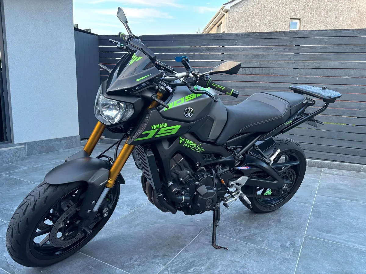 2016 YAMAHA MT-09 - Image 1
