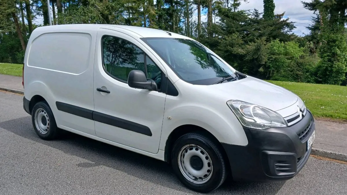 Citroën berlingo 3 seater. Van Test 8-26 Tax 8-26 - Image 1