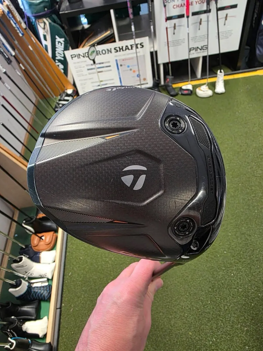 As New Taylormade Qi4D Driver - Image 1