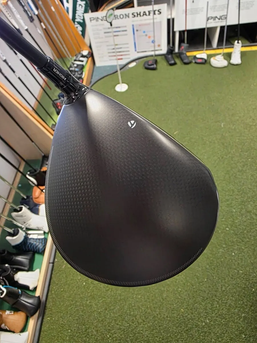 As New Taylormade Qi4D Driver - Image 3